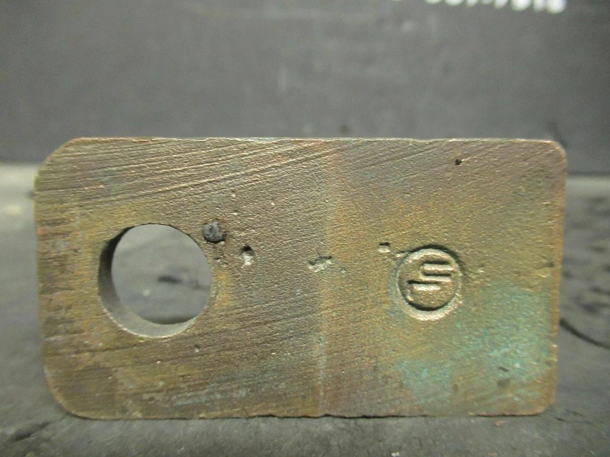 Used (3 QTY) BURNDY SINGLE BARREL CONNECTOR TERMINAL LUG SET 4/0 - 500 MCM KA34