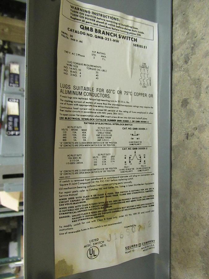 Used SQUARE D QMB321HW SERIES E1 30 AMP 240 VAC 3 POLE FUSIBLE BRANCH SWITCH