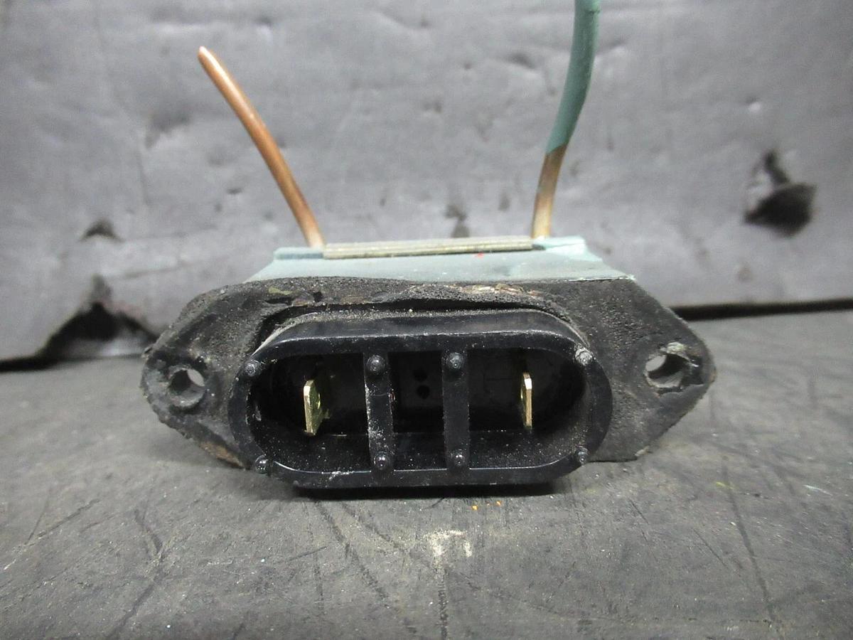 Used ROBERTSHAW / CARRIER OIL PRESSURE SWITCH LS10-1003 / HK06UB006 5 PSI