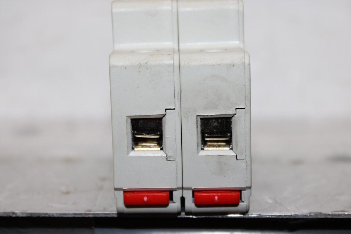Used LITTELFUSE POWER-SAFE FUSE HOLDER LPSC-CH 2-POLE 600 VOLT 30 AMP CLASS CC