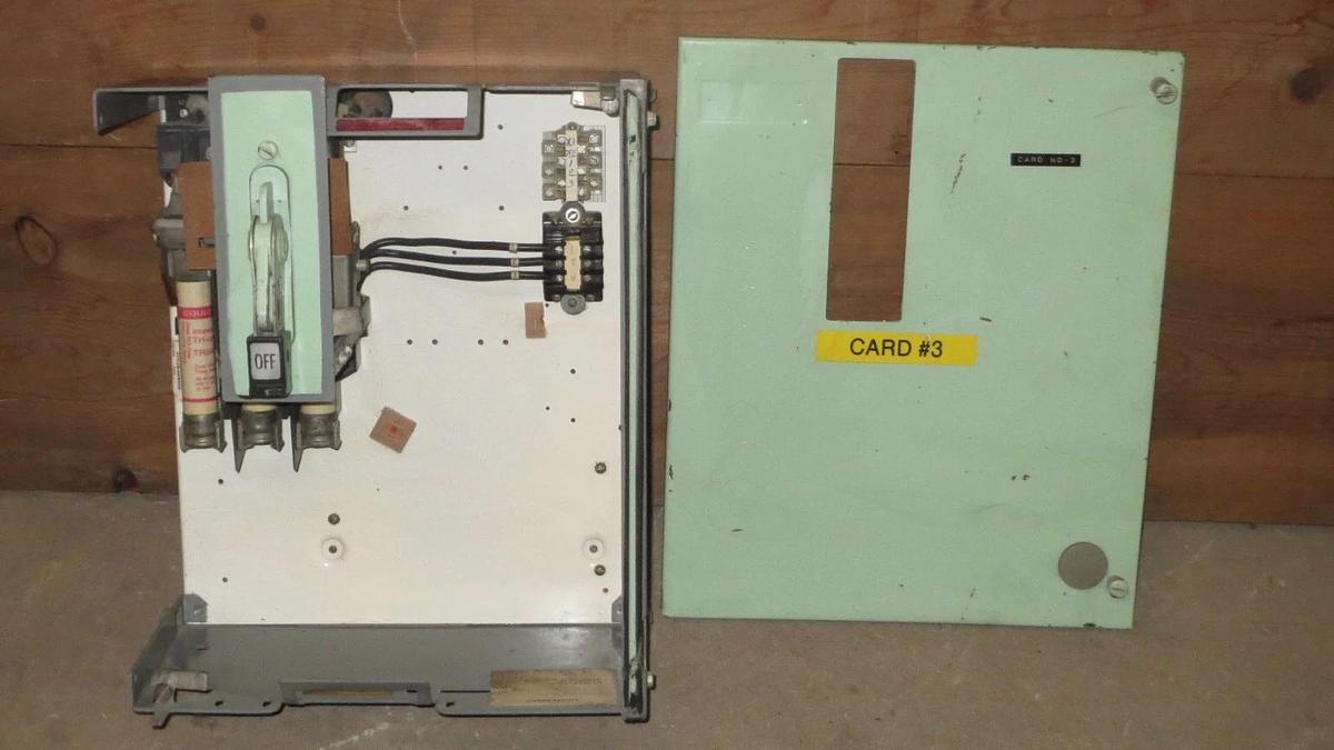 Used CUTLER HAMMER 17" FUSIBLE FEEDER D/C BUCKET 480 VAC 80 AMP