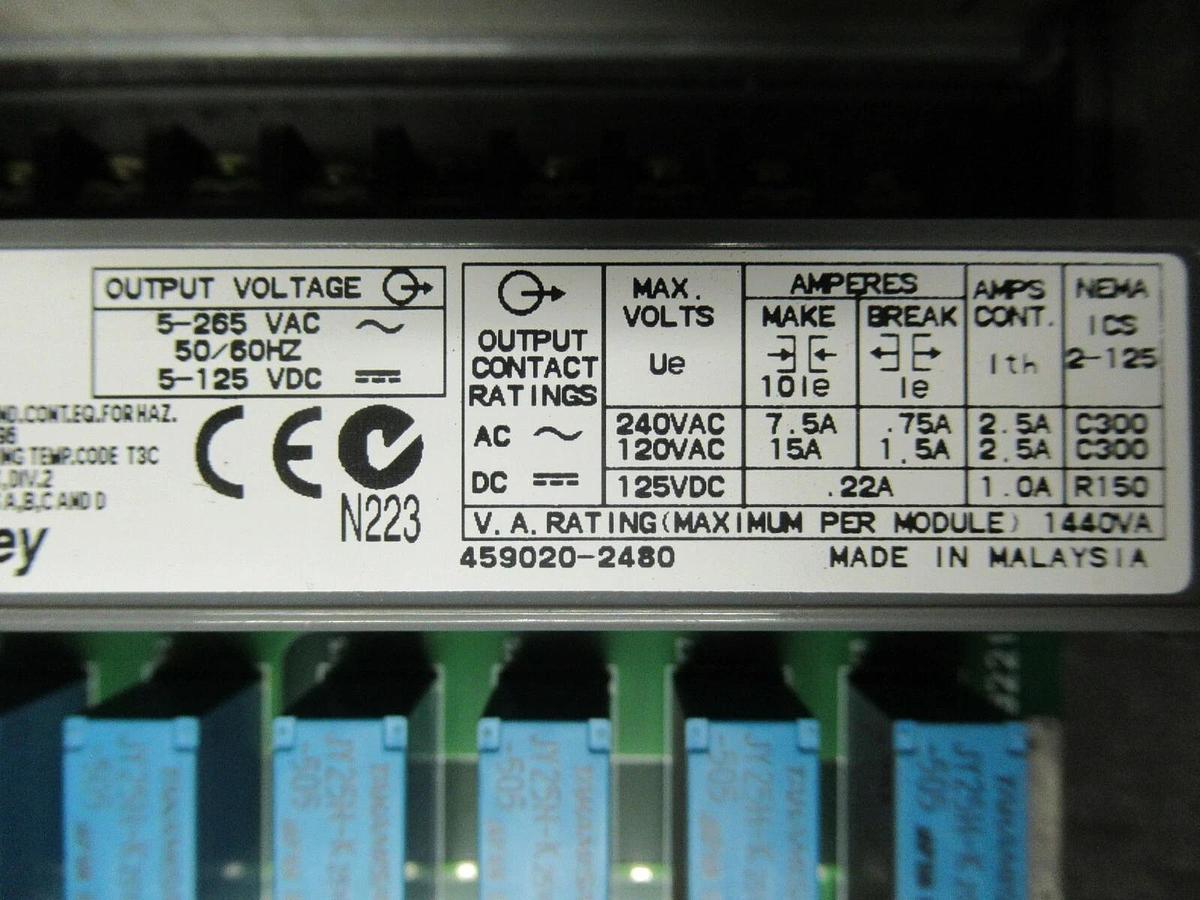 Used ALLEN BRADLEY OUTPUT MODULE SLC500 1746-OW8 **30 DAY WARRANTY INCLUDED**