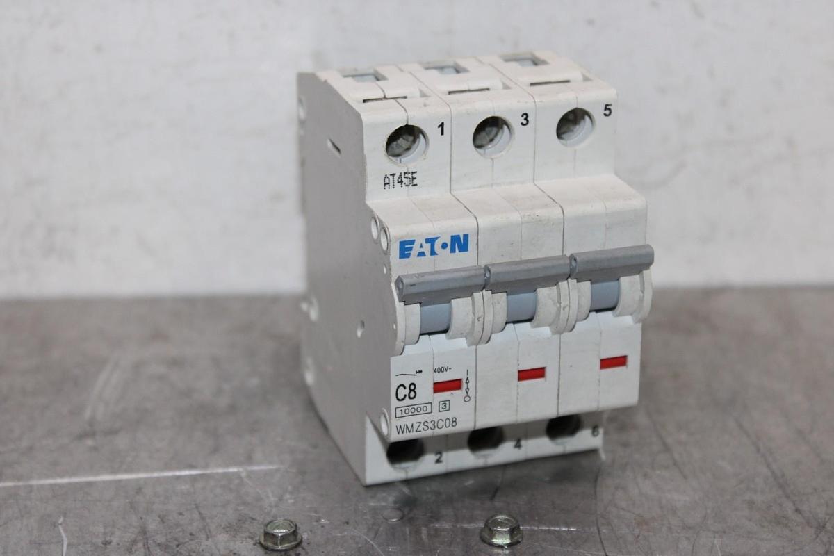 Used EATON CIRCUIT BREAKER WMZS3C08 3-POLE 8 AMP 277/480 VAC C8