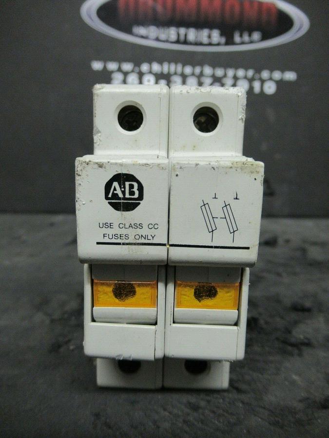 Used ALLEN BRADLEY FUSE HOLDER 1492-FB2C30 SER. A CLASS: CC AMP: 30 VOLT: 600