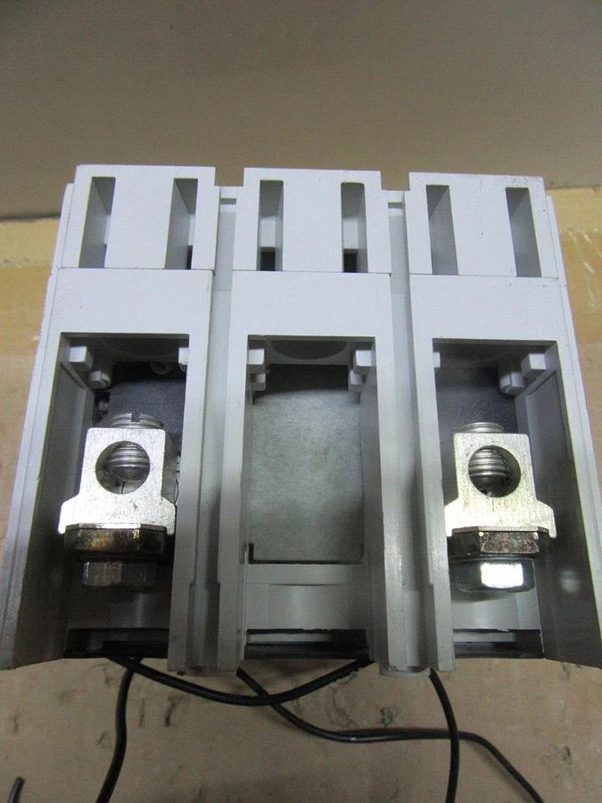 Used ABB SACE S3 S3N CIRCUIT BREAKER 480 VOLT 2-POLE 30 AMP W/ SHUNT TRIP