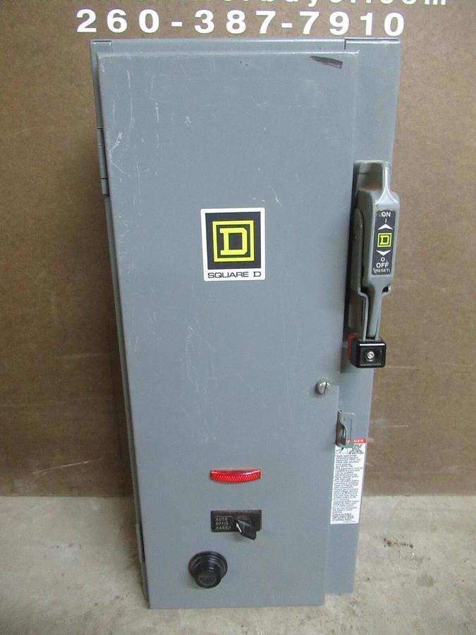 Used SQUARE D COMBINATION STARTER 8538SBG33C81CFF4P1TX11 TYPE 1 30 AMP 600 VAC 5 HP