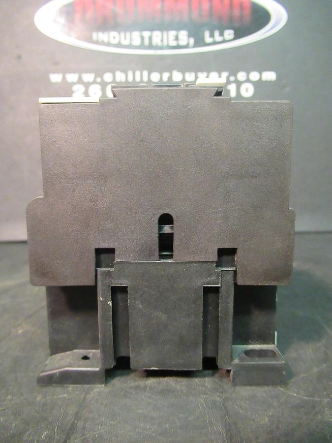 Used RAM CONTACTOR RI1D1840 RI1-D18-10 600 VAC 32 AMP 15 HP COIL: 120 VOLT
