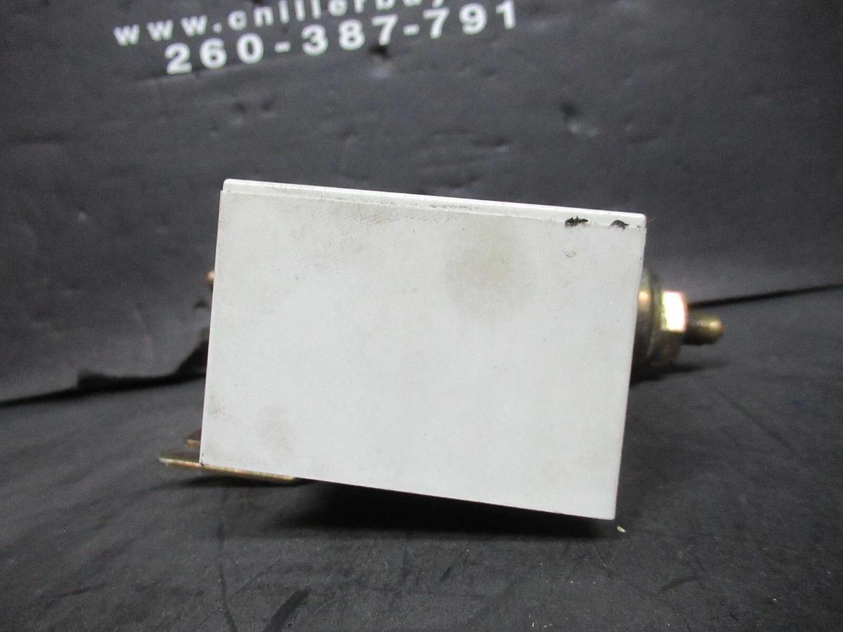 Used WESTINGHOUSE PRESSURE CONTROL GAUGE X13240074-01 / F0113-SNBAA-000-07401 300 VAC