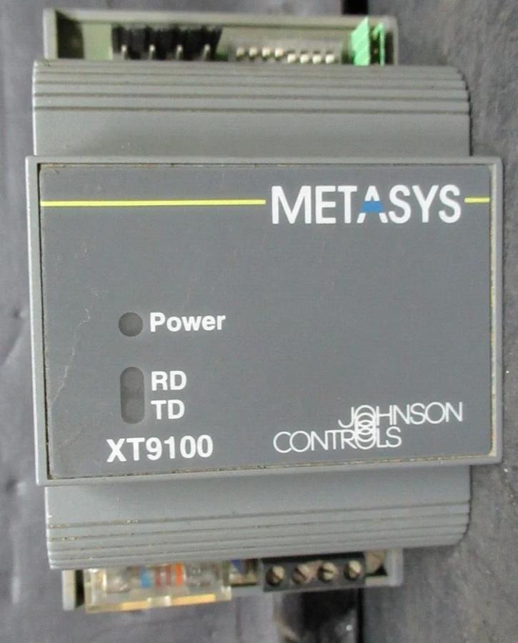 Used JOHNSON CONTROLS METASYS CONTROL MODULE XT9100-8304 **WARRANTY**