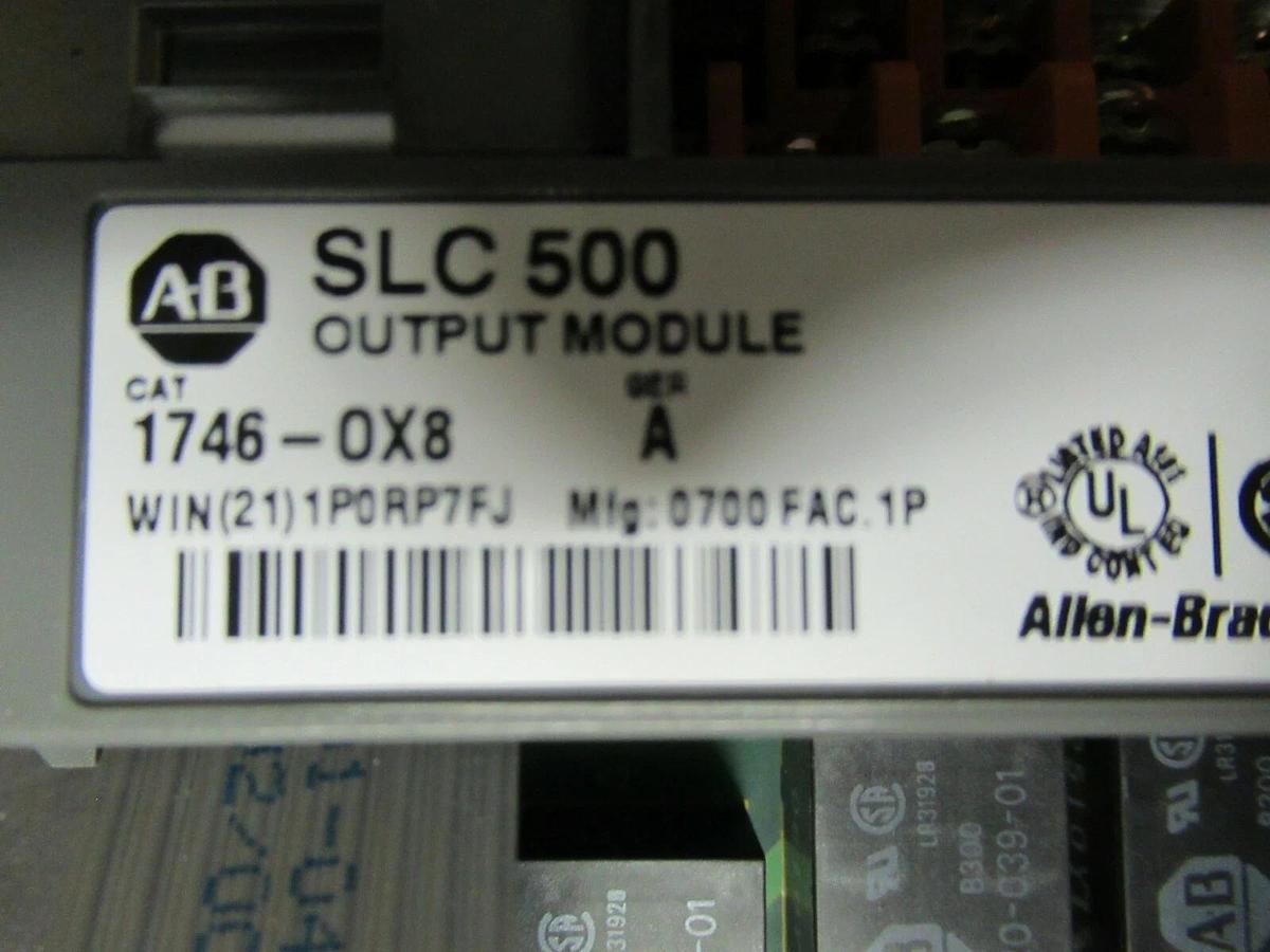 Used ALLEN BRADLEY SLC 500 1746-OX8 ISOLATED RELAY OUTPUT MODULE SER. A **WARRANTY!**