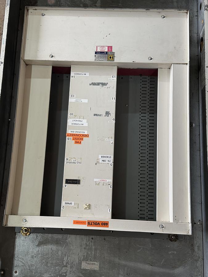 Used SQUARE D I-LINE PANELBOARD HC3273B 800 AMP 600 VAC 42-SLOT HCM3273-8 32" X 73"