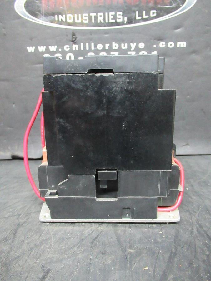 Used SQUARE D NEMA SIZE 2 CONTACTOR 8502SDG1 SER. A 230 VAC 7.5 HP COIL: 220/240 VOLT
