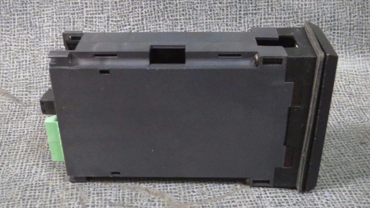 Used RED LION CONTROLS THERMOCOUPLE METER 115/230 VAC  MODEL:  IMT02060 **WARRANTY**