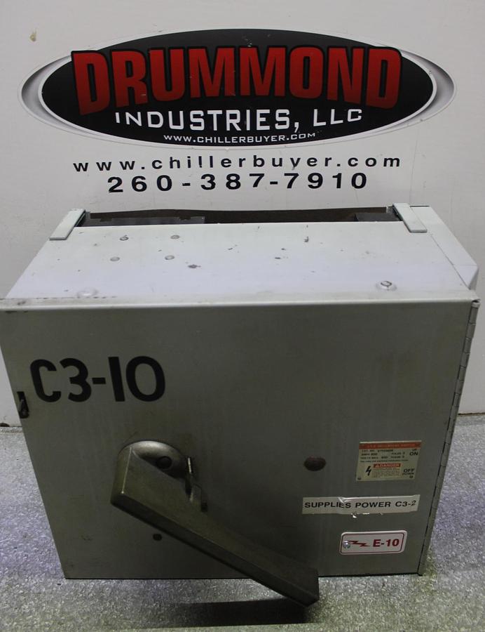 Used ITE VACU-BREAK FUSIBLE PANELBOARD SWITCH V7H3605 400 AMP 600 VAC 3-POLE