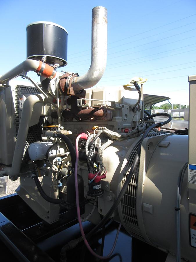 Used 60 KW DIESEL GENERATOR KATOLIGHT 120/240V RE-CONNECTABLE 931 HRS VIDEO WE SHIP