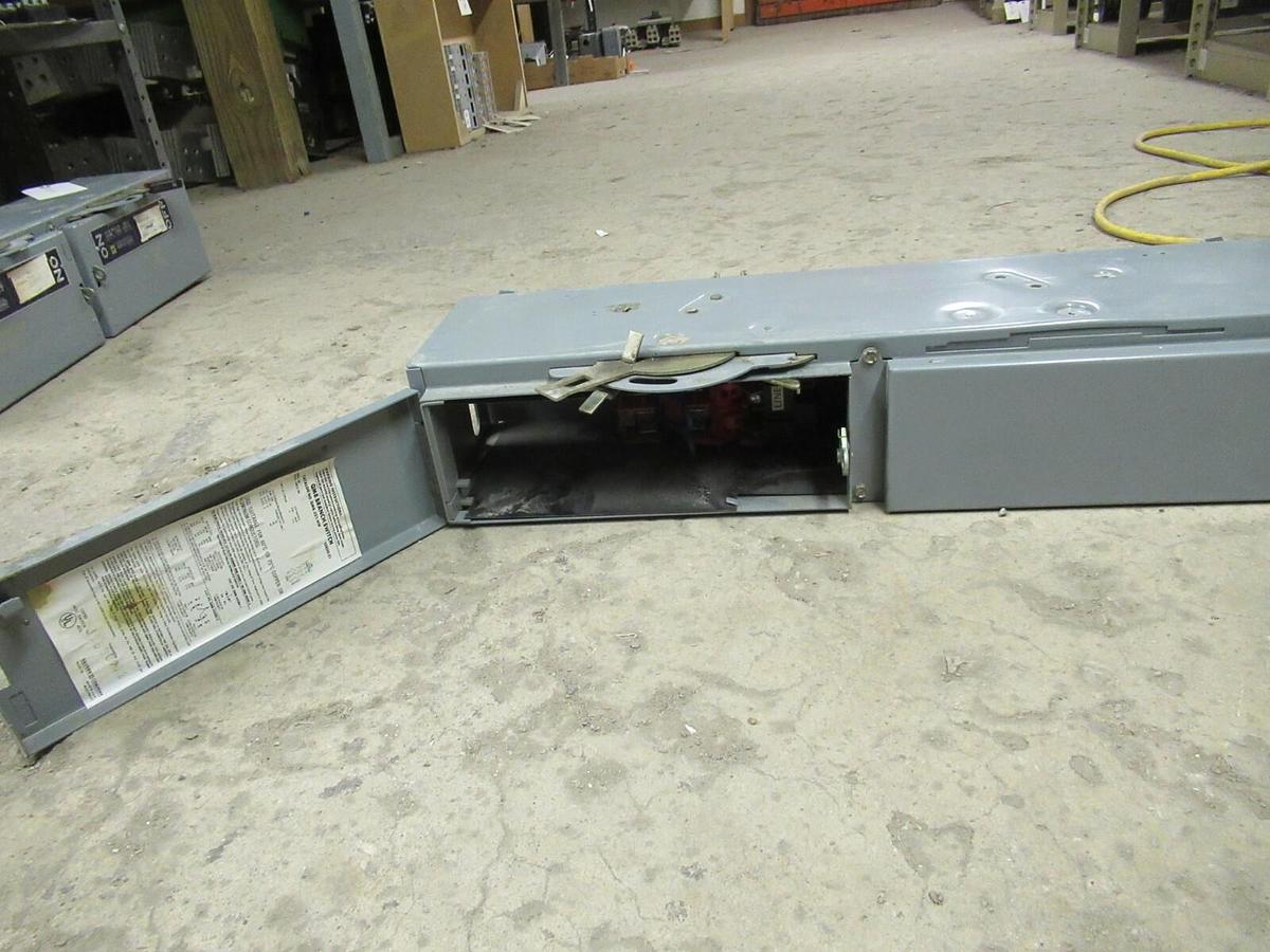 Used SQUARE D QMB321HW SERIES E1 30 AMP 240 VAC 3 POLE FUSIBLE BRANCH SWITCH