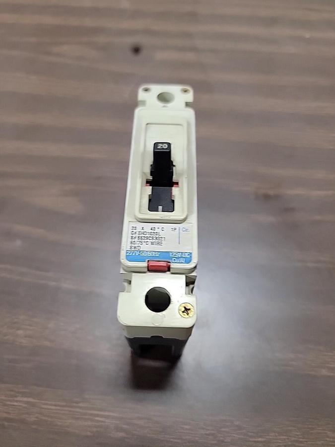 Used LOT OF 2 CUTLER HAMMER EHD1020 20 AMP 277 VAC SINGLE POLE *WARRANTY*