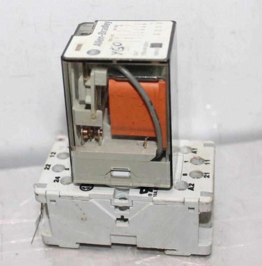 Used ALLEN BRADLEY RELAY 700-HA32A1 240 VAC 10 AMP 1 HP **WARRANTY INCLUDED**