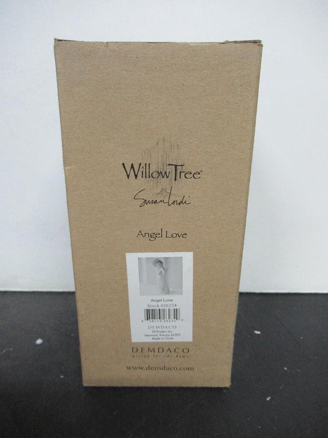 WILLOW TREE "ANGEL LOVE" SUSAN LORDI FIGURINE DEMDACO STOCK# 26234