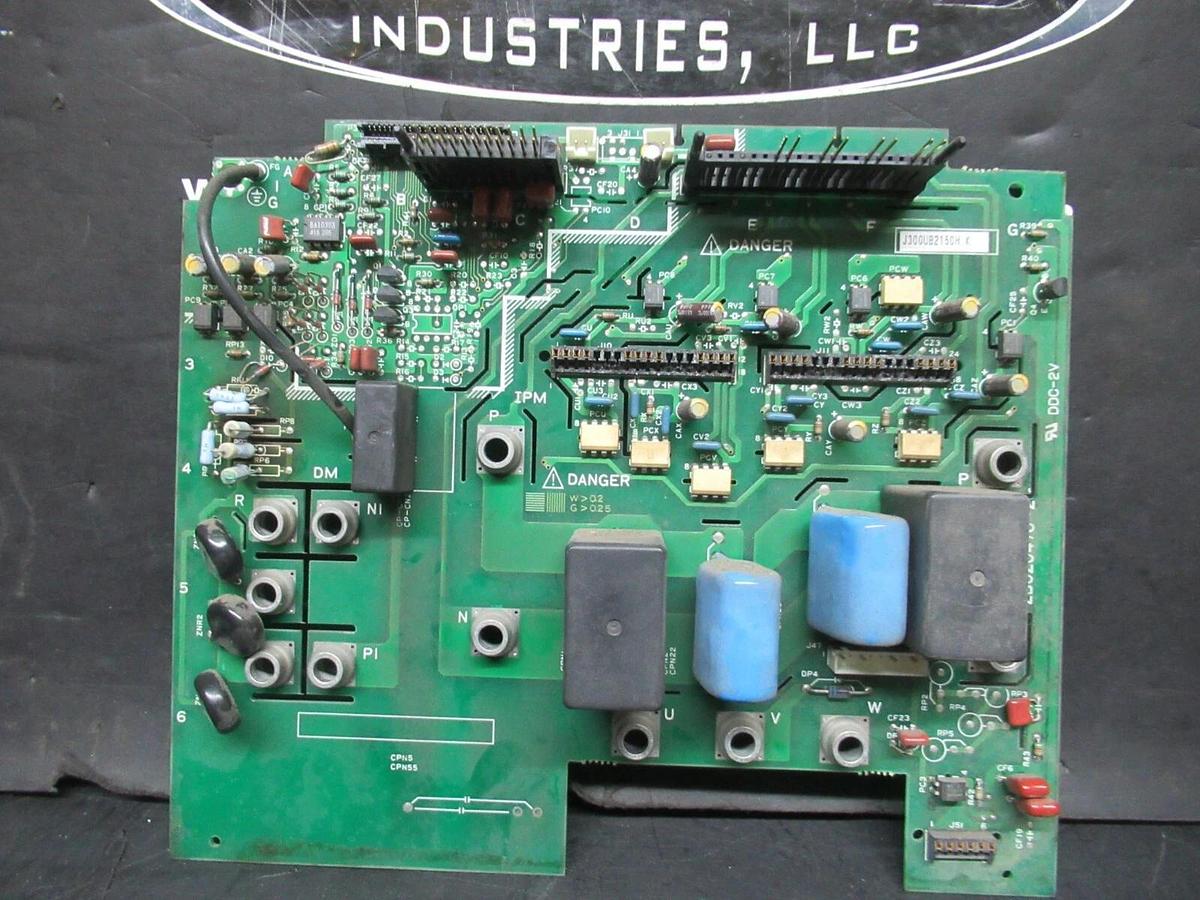 Used HITACHI CHILLER INVERTER MOTHERBOARD 2B020476-2 / J300UB2150H-K **WARRANTY**