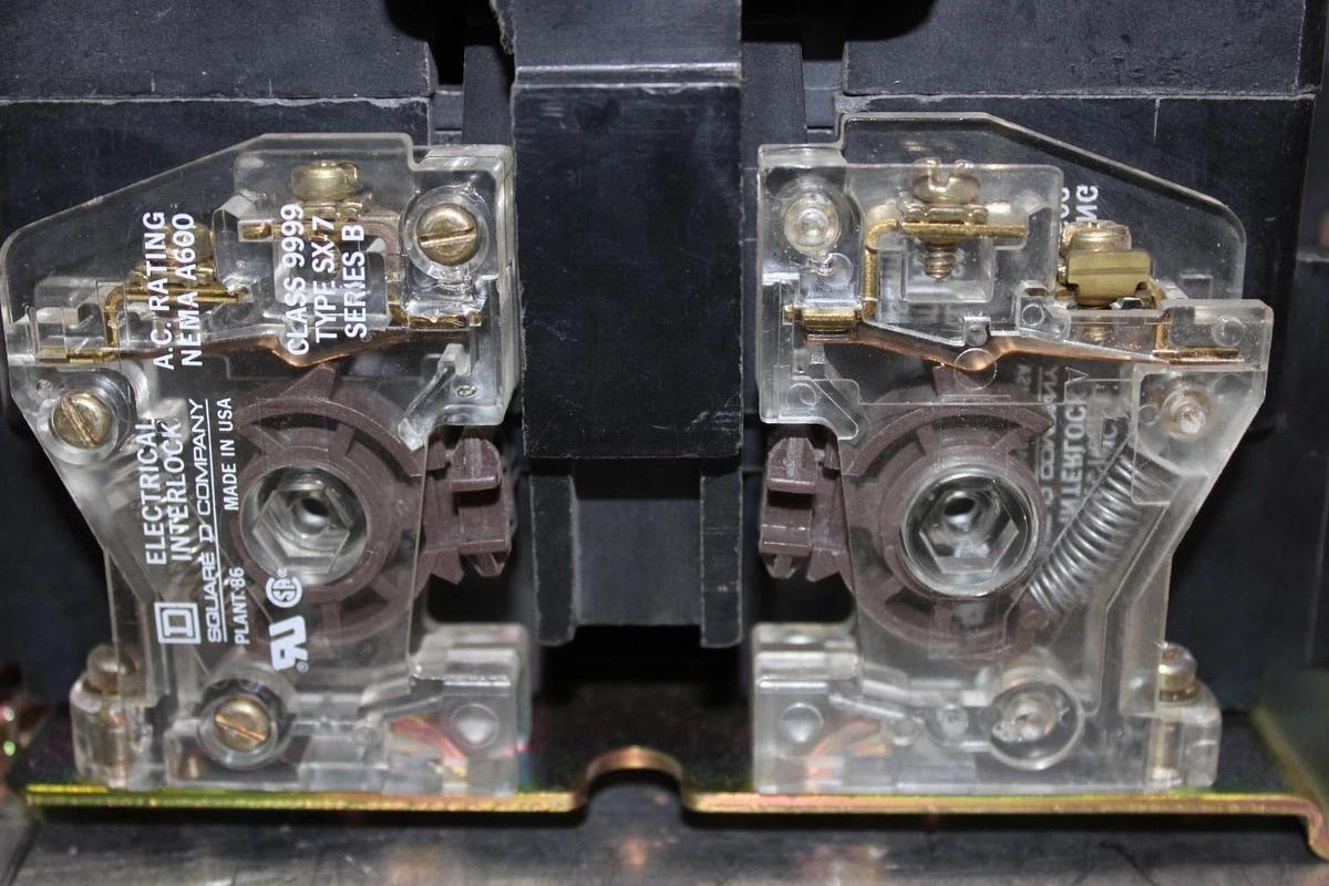 Used SQUARE D CONTACTOR 8502SF02 NEMA SIZE 4 600 VAC 100 HP COIL: 120 VOLT