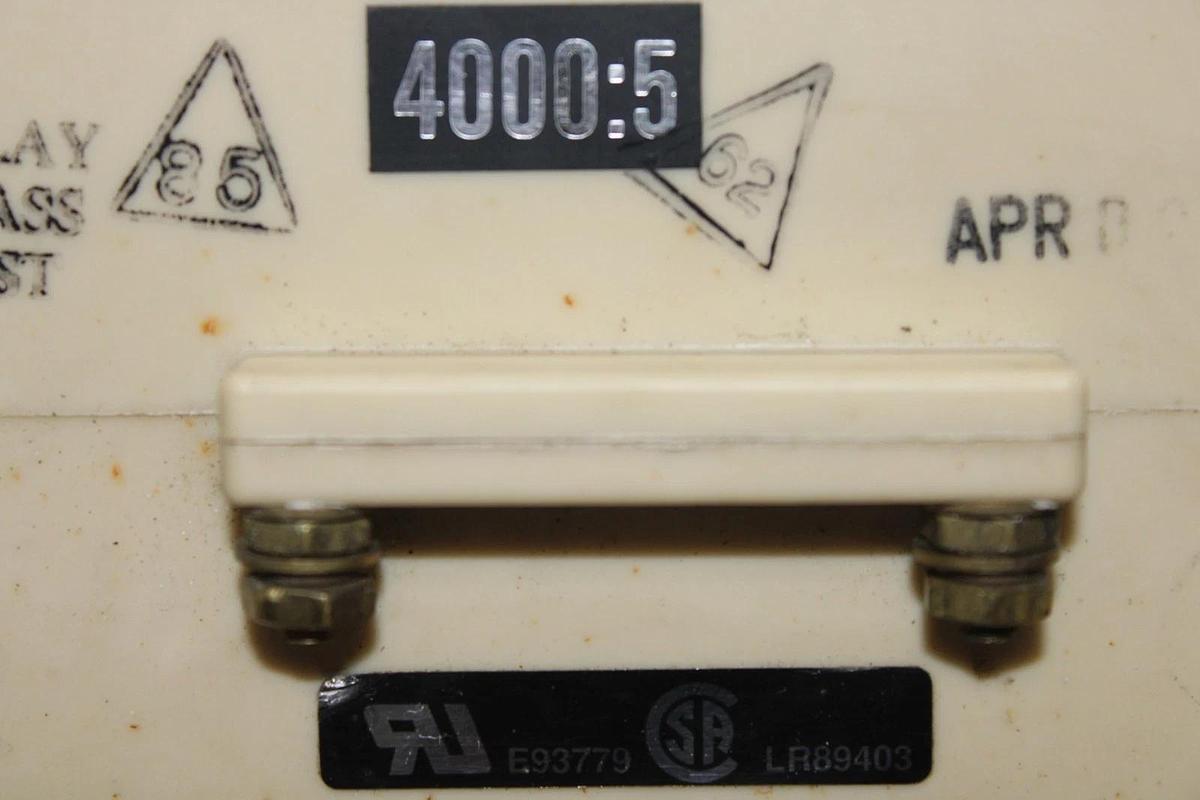 Used INSTRUMENT CURRENT TRANSFORMER 561-402 75C149640P043 4000:5 50-400HZ 600V