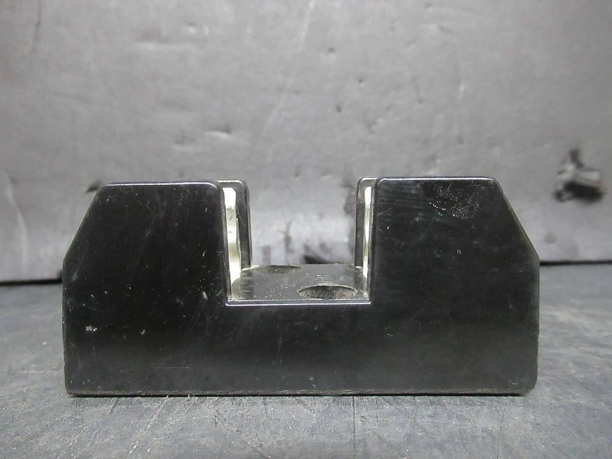 Used ALLEN-BRADLEY SINGLE POLE FUSE BLOCK 1491-N121 SER. D 250 VOLT 30 AMP CLASS H