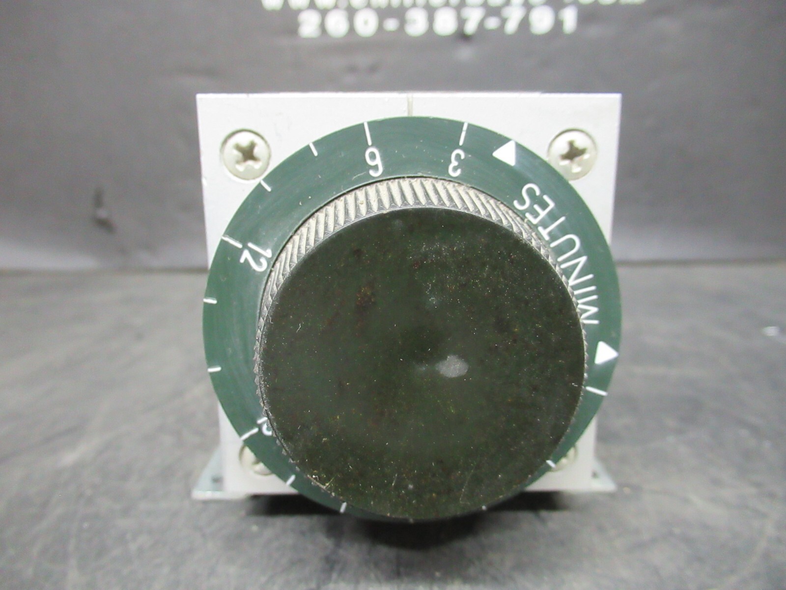 Used AGASTAT TIME DELAY RELAY 3-30 MINUTES 7012OH 24 VDC VOIL 600 VAC 10 AMP