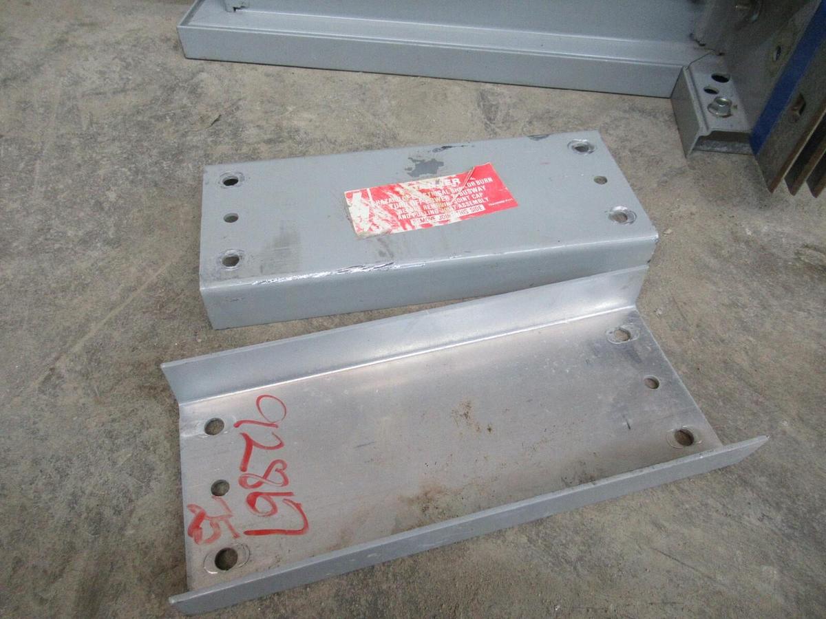 Used 3000 AMP GE SPECTRA SERIES EDGEWISE BUSWAY OFFSET 0292867 600 V 3 PH 3 W W/ G