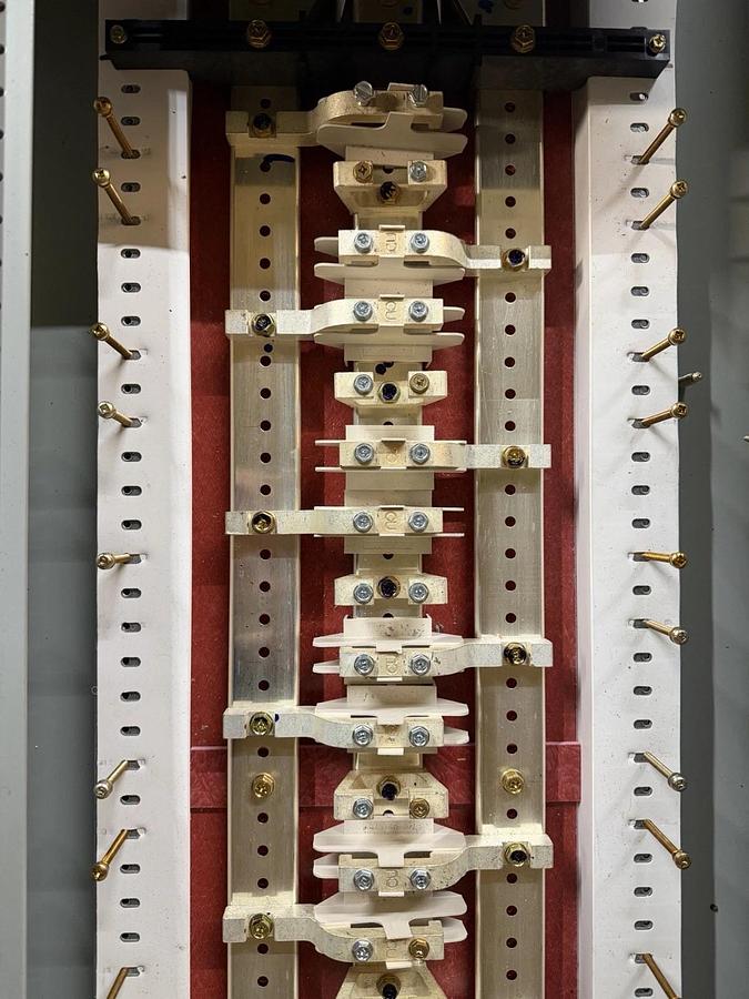 NEW EATON NEMA 3R POW-R-LINE XPERT PANELBOARD LWPQ2090 PRL3X 400 AMP MAIN 480V