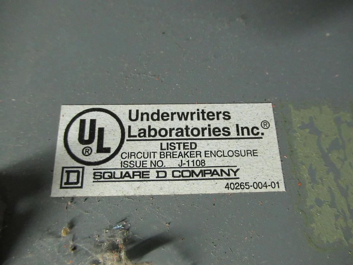Used SQUARE D CIRCUIT BREAKER ENCLOSURE NEMA 3R 100 A MAX 120 / 240 V 1 PH QO2100NRB