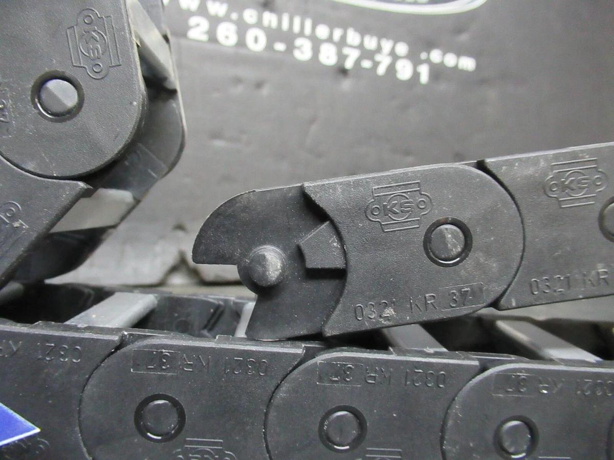 Used OKSO PLASTIC WIRE TACK 41" LENGTH X 1 3/4" WIDTH X 1" TALL 0321-KR-37