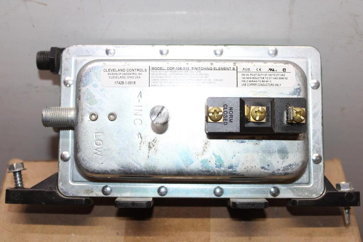 Used CLEVELAND CONTROLS AIRFLOW SWITCH DDP-106-313 **WARRANTY INCLUDED**