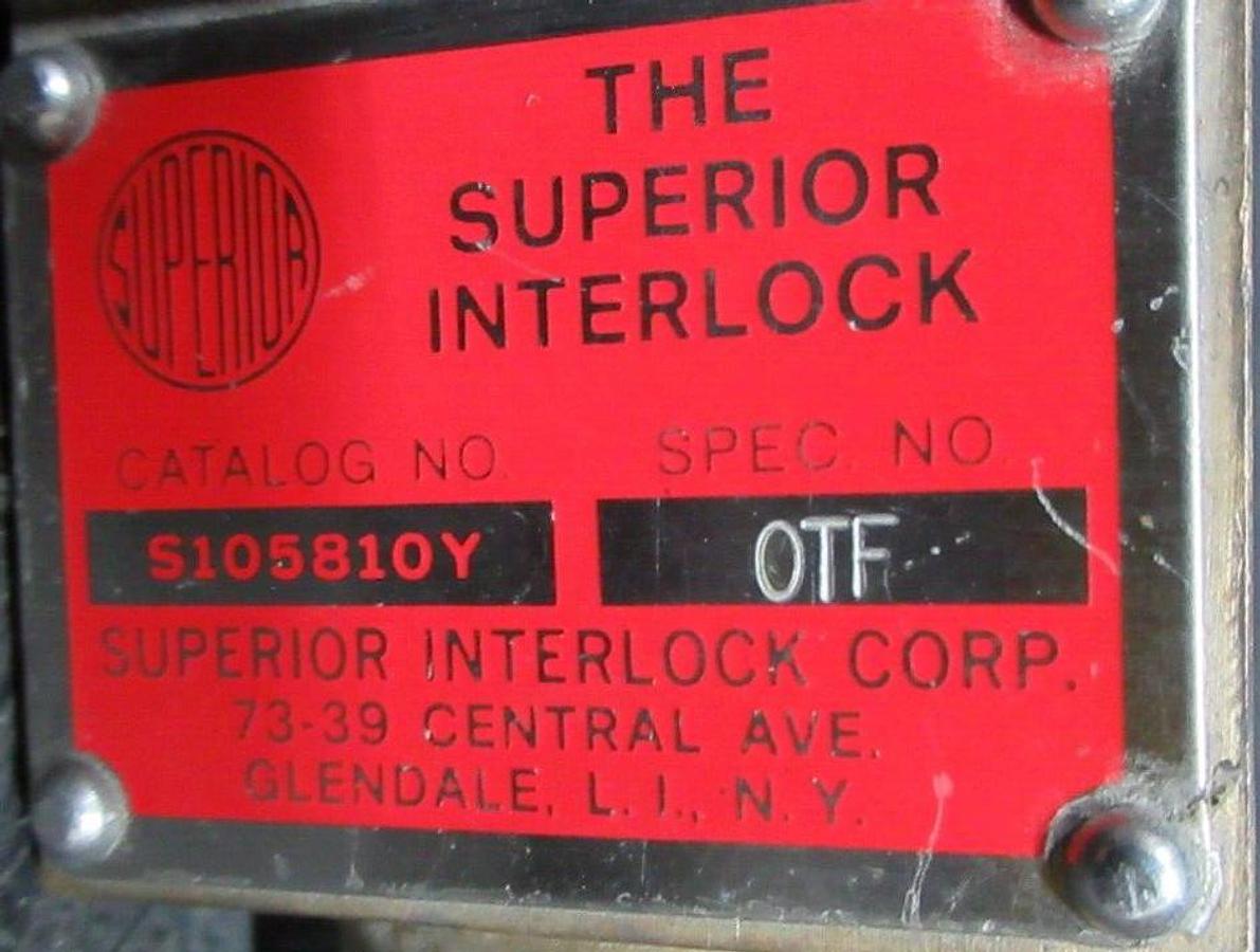 Used SUPERIOR INTERLOCK S105810Y PANEL LOCK AND KEY **WARRANTY INCLUDED**