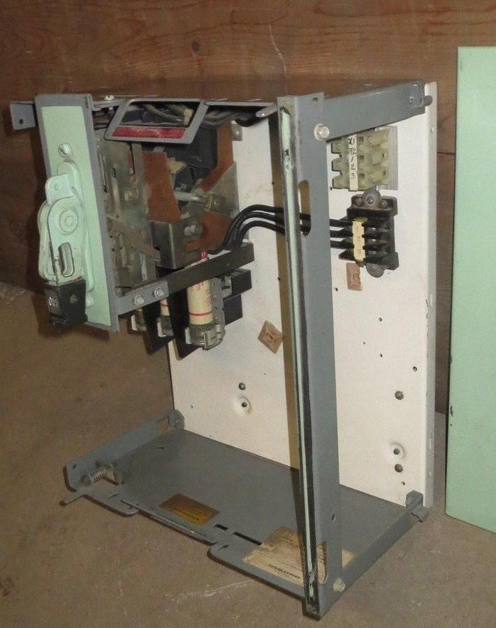 Used CUTLER HAMMER 17" FUSIBLE FEEDER D/C BUCKET 480 VAC 80 AMP