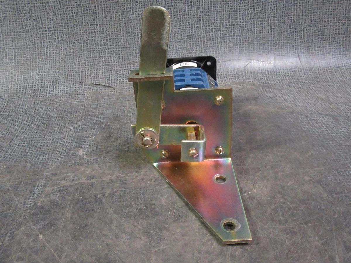 Used KRAUS / NAIMER DRUM SWITCH AND BRACKET 5HP 3PH 10A A11 C21287 **WARRANTY**