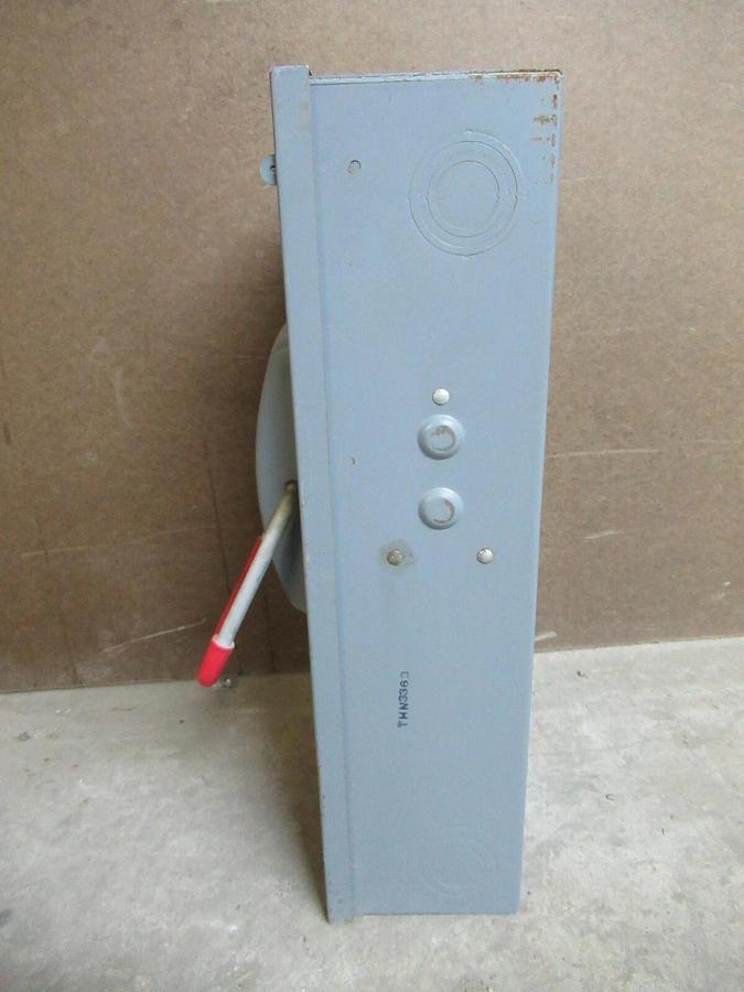 Used GE ENCLOSED SAFETY SWITCH THN3363 MODEL: 2 100 AMP 3-POLE 600 VAC 50 HP