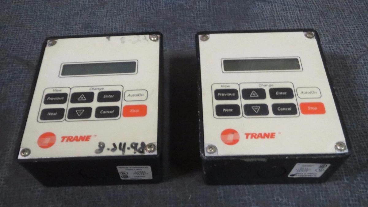 Used (1) TRANE COMM LINK CHILLER DISPLAY INTERFACE 24 VAC MODEL: X13650483-03 HMI