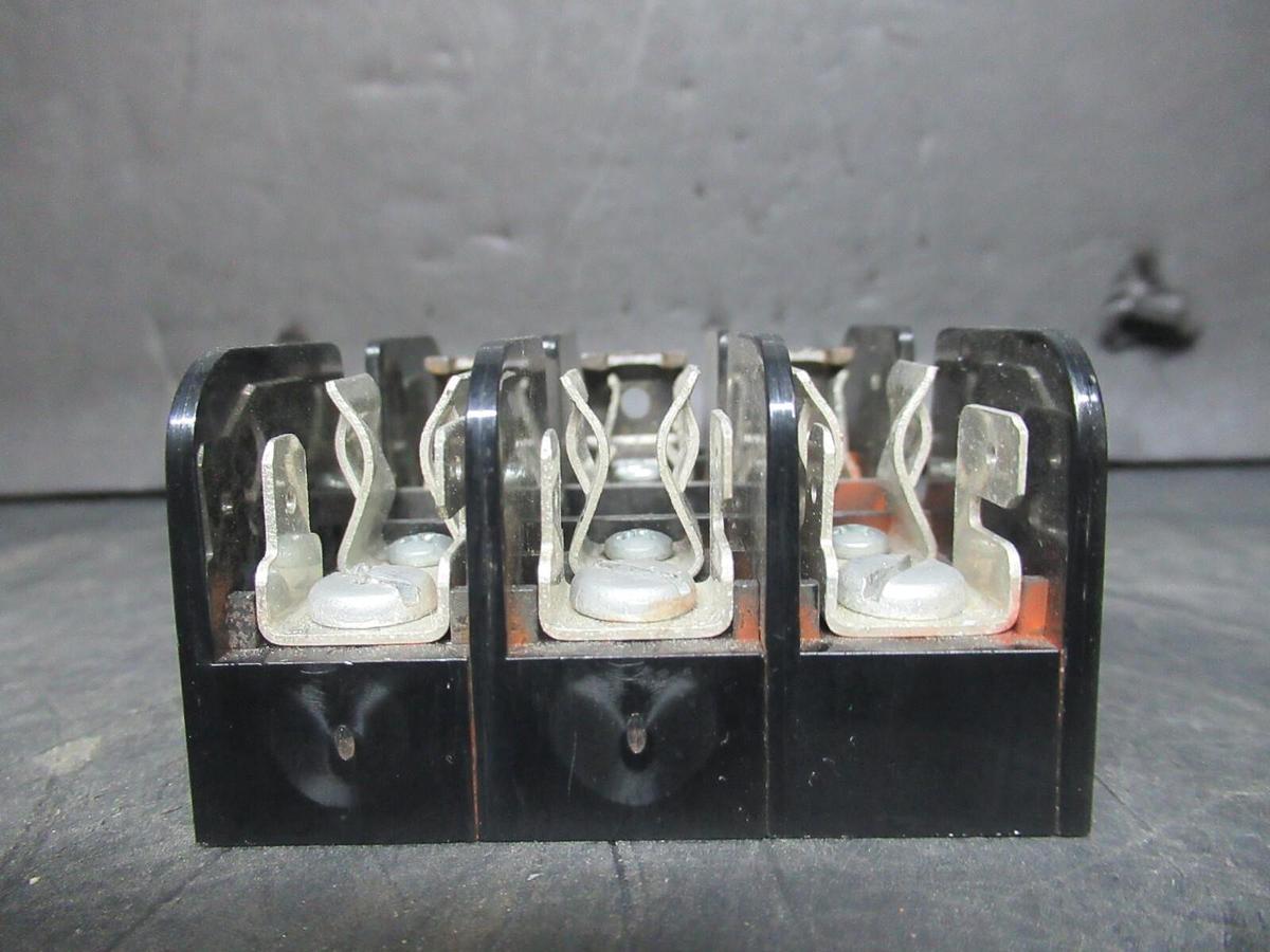 Used GOULD SHAWMUT THREE POLE FUSE BLOCK 30313R 600 VOLT 30 AMP CLASS CC **WARRANTY**