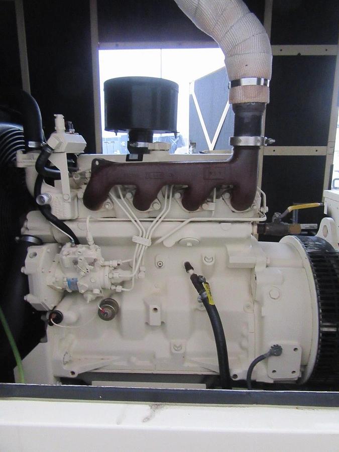Used 40KW DIESEL GENERATOR  KOHLER 120/208V JOHN DEERE ENCLOSED VIDEO WE SHIP 40 KW