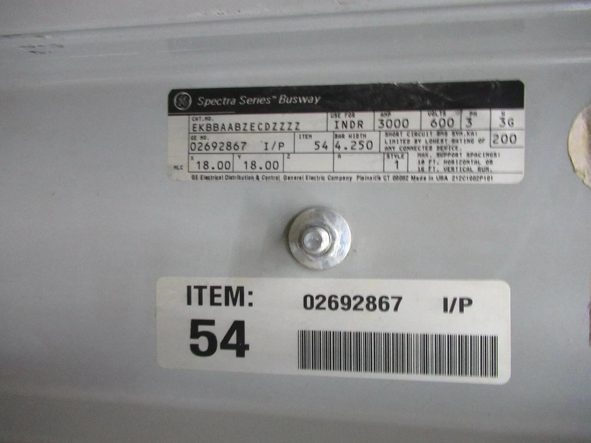 Used 3000 AMP GE SPECTRA SERIES FLATWISE 90° BUSWAY ELBOW 02692867 600 V 3 PH 3 W W/G