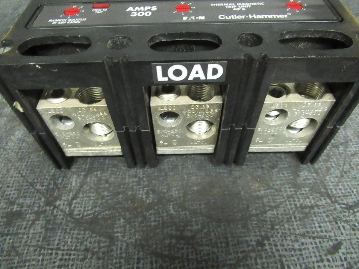 Used CUTLER HAMMER BREAKER LS36F600E 3-POLE 600A 600VAC 250VDC W/ SHUNT TRIP AND LUGS