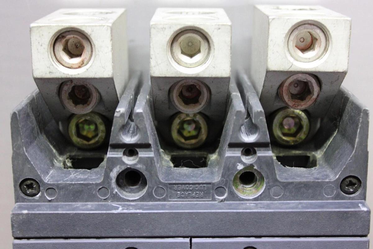 Used GE SPECTRA RMS CIRCUIT BREAKER SGDA32AT0400 400 AMP 240 VAC 3-POLE **WARRANTY**