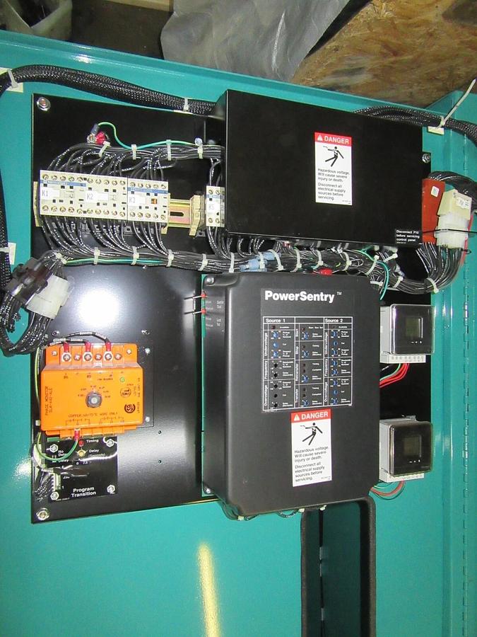 Used 600 A ONAN / CUMMINS AUTOMATIC TRANSFER SWITCH 480 V  3 PH BYPASS 0306-4171-21