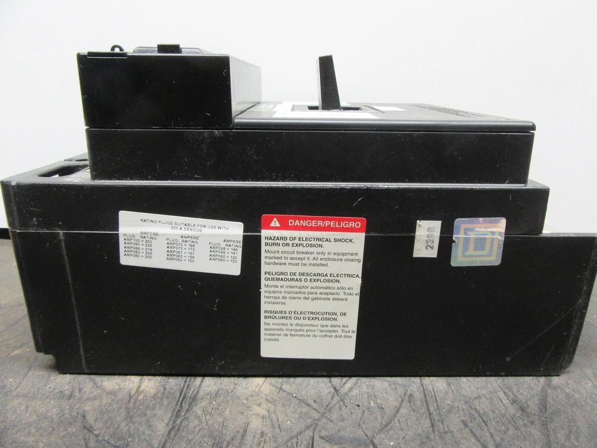 Used SQUARE D CIRCUIT BREAKER LEL36125LS W/ ARP050 250A SENSOR 600 VAC MICROLOGIC LSI