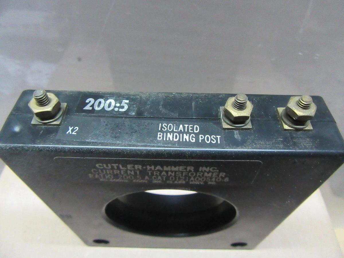 Used VUTLER HAMMER CURRENT TRANSFORMER 0121A00540-6 200:5A 50-400 HZ