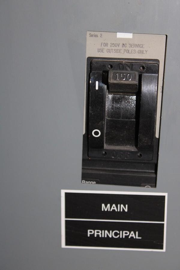 Used SQUARE D TYPE 1 NF MAIN SERVICE PANEL 12106793820030001 150 AMP 30-SLOT 600V