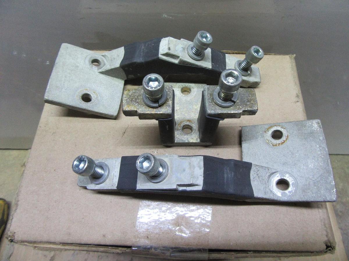 Used CUTLER HAMMER DUAL MOUNTING KIT FOR HJD3250F BREAKERS 250 AMP