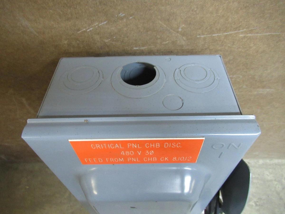 Used SQUARE D HEAVY DUTY SAFETY SWITCH HU362 TYPE 1 ENCL. 60 AMP 60 HP 600 VAC 3-POLE