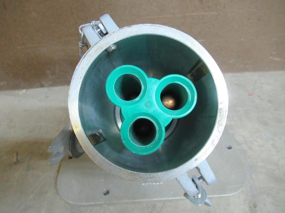 Used APPLETON POWERTITE RECEPTICLE AR40023 2 WATT 3 POLE 600 VAC 2 WIRE 400 AMP